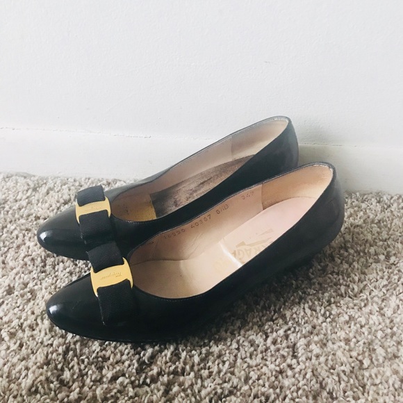 Salvatore Ferragamo VARA BOW PUMP SHOE size - Picture 4 of 8